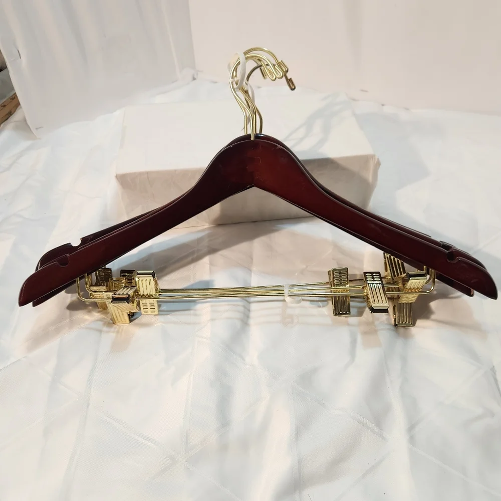 QUALITY HANGER NEW WITH CLIP CHERRY COLOR GOLD CLIP 12 For $25 Sz 17.5